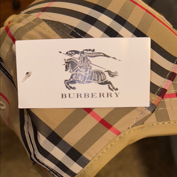 Burberry Baseball Cap - Picture 2 of 3
